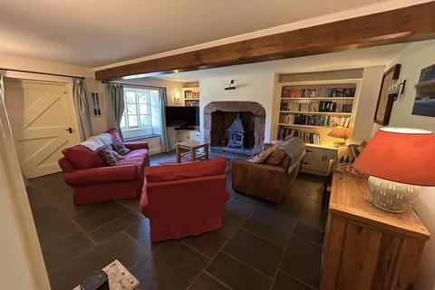 4 bedroom detached house to rent, Cwmcarvan Road, Cwmcarvan, NP25