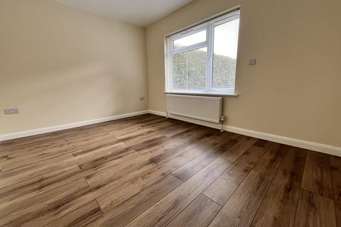 2 bedroom end of terrace house to rent, Lombardy Place, Chelmsford