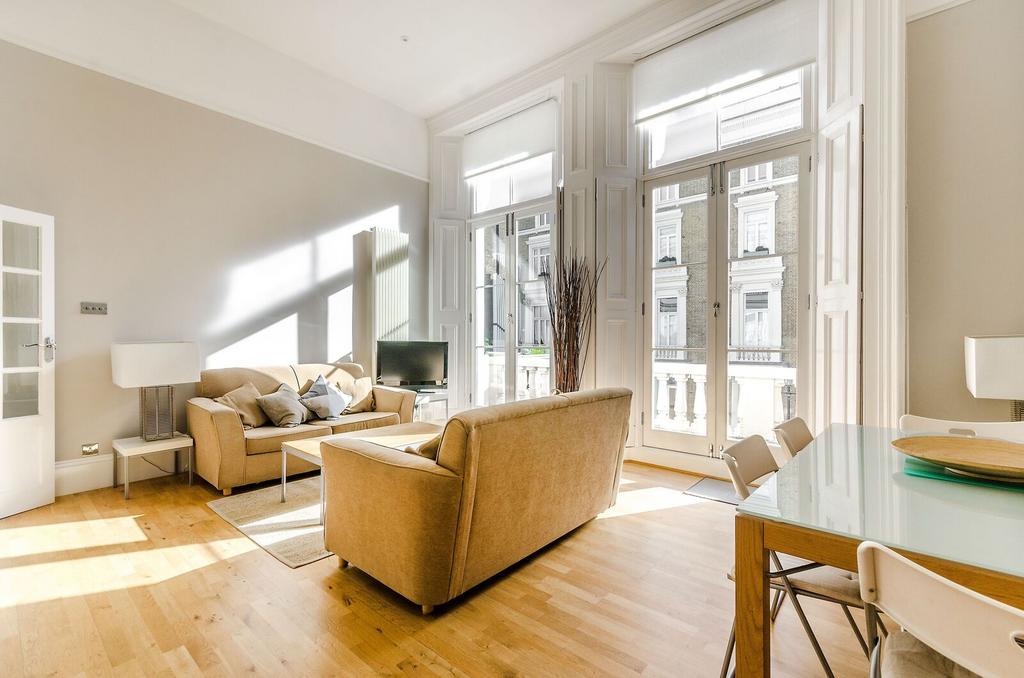 Earls Court Square, Earls Court... 1 bed flat to rent - £3,500 pcm (£ ...