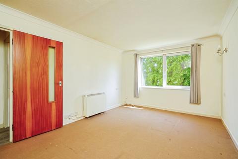 1 bedroom flat for sale, London Road, BICESTER