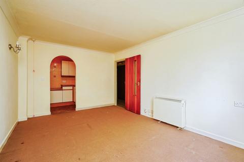 1 bedroom flat for sale, London Road, BICESTER