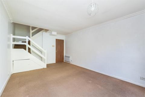 2 bedroom terraced house for sale, Worcester Road, Sutton