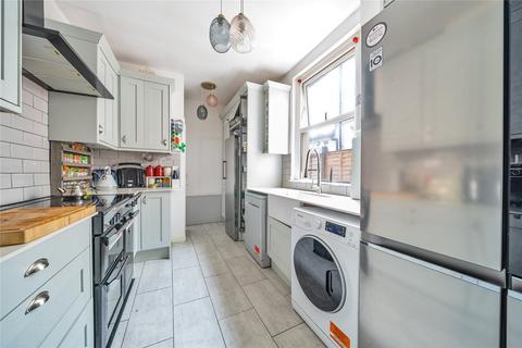 4 bedroom terraced house for sale, Elliott Road, Bromley