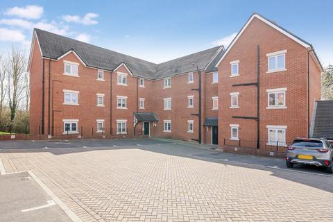 1 bedroom flat for sale, Clover Grove, Alton, Hampshire, GU34