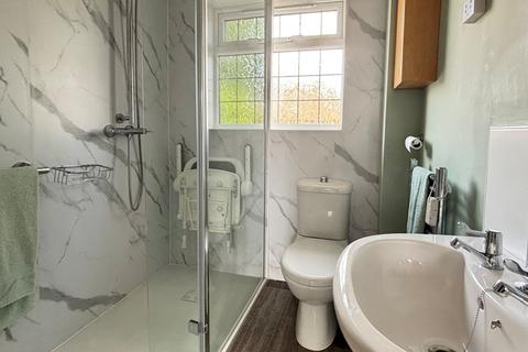 2 bedroom retirement property for sale, Hucclecote Road, Hucclecote Mews, GL3
