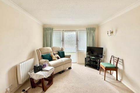 1 bedroom ground floor flat for sale, Brinton Lane, Hythe, SO45