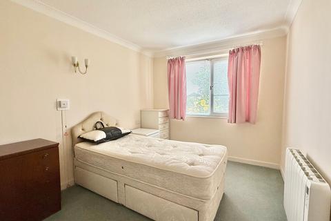 1 bedroom ground floor flat for sale, Brinton Lane, Hythe, SO45
