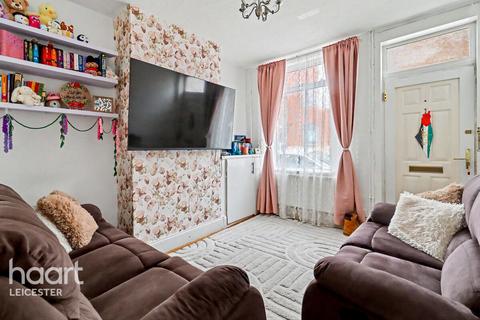 2 bedroom terraced house for sale, Leopold Road, Leicester