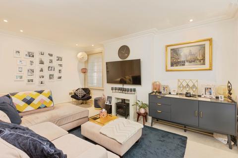 2 bedroom maisonette for sale, London Road, Tunbridge Wells, Kent, TN1