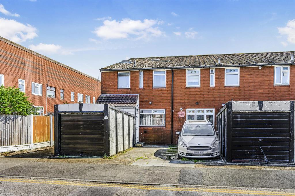 House exterior, garage