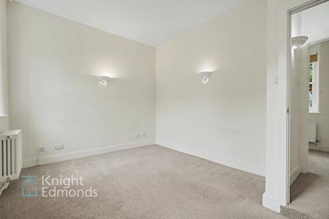 2 bedroom flat for sale, Queens House, Fennel Close, Maidstone, ME16