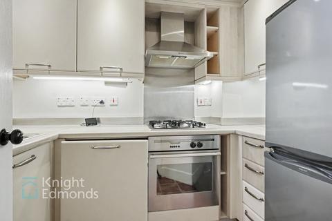 2 bedroom flat for sale, Queens House, Fennel Close, Maidstone, ME16
