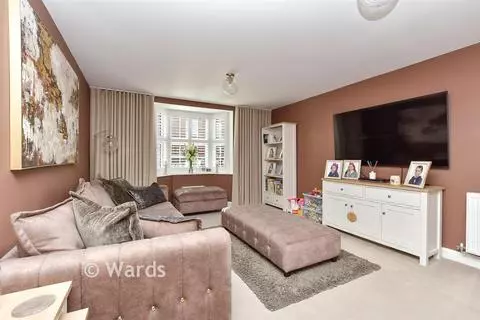4 bedroom detached house for sale – pohled 3