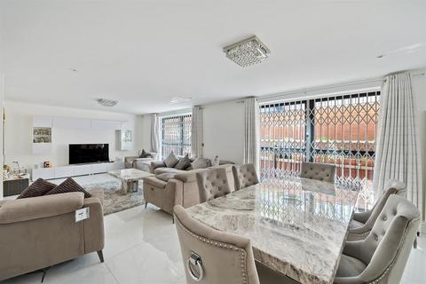 7 bedroom detached house for sale, Mapesbury Conservation, London, NW2
