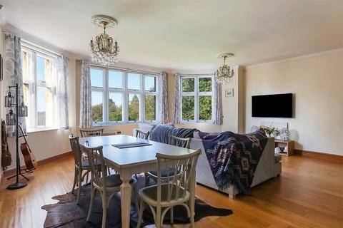 2 bedroom flat for sale, Rusper Road, Capel, Dorking, Surrey, RH5