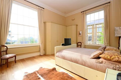 undefined, Royal Drive, Friern Barnet, London, N11
