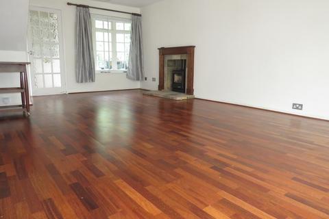 3 bedroom property to rent, Ridgewood Close, LEAMINGTON SPA, CV32