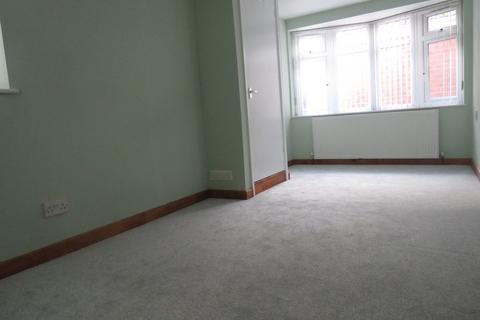 3 bedroom property to rent, Ridgewood Close, LEAMINGTON SPA, CV32
