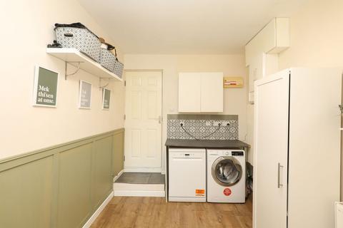 4 bedroom semi-detached house for sale, Foxcroft Drive, Sheffield S21