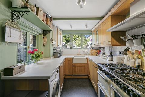 4 bedroom terraced house for sale, Gibbon Road, Kingston Upon Thames KT2