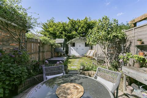 4 bedroom terraced house for sale, Gibbon Road, Kingston Upon Thames KT2