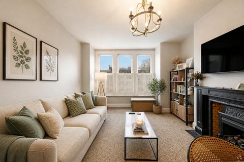 2 bedroom apartment for sale, Edgeley Road, London