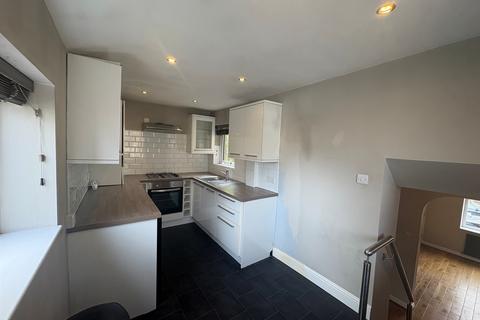 2 bedroom end of terrace house for sale, Northgate, Shipley BD17
