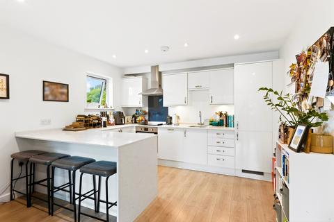 1 bedroom apartment for sale, Hardwick Close, Epsom