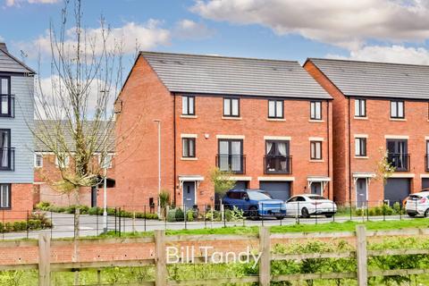 3 bedroom semi-detached house for sale, Smith Close, Lichfield, WS14