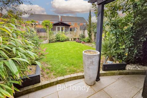 3 bedroom semi-detached house for sale, Smith Close, Lichfield, WS14