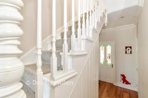 3 bedroom semi-detached house for sale, Turpins Lane, Woodford Bridge IG8