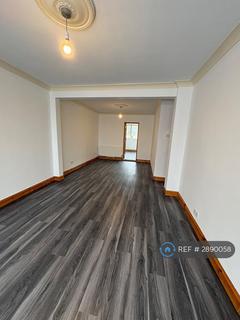 3 bedroom detached house to rent, Northfield Road, Southampton, SO18