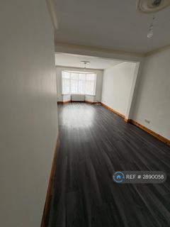 3 bedroom detached house to rent, Northfield Road, Southampton, SO18