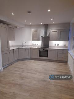2 bedroom flat to rent, Deanery Way, Stockport, SK1