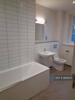 2 bedroom flat to rent, Deanery Way, Stockport, SK1