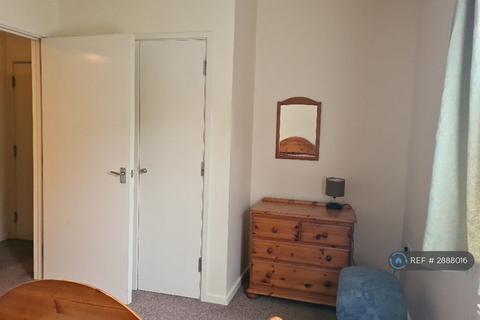1 bedroom flat to rent, Drake Way, Reading, RG2