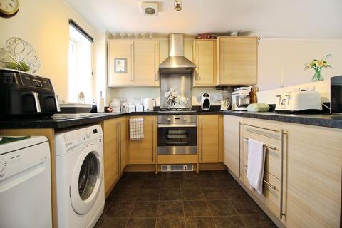 2 bedroom coach house to rent, Jason Close, Swindon SN25