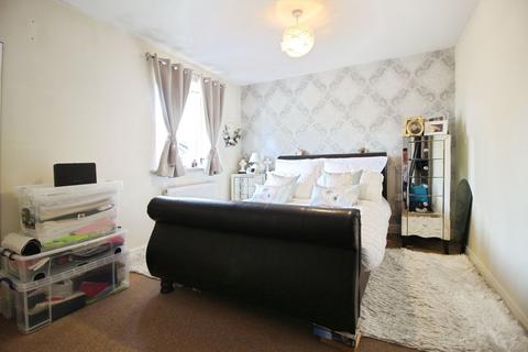 2 bedroom coach house to rent, Jason Close, Swindon SN25
