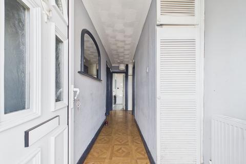 2 bedroom flat for sale, Trenant, Ebbw Vale, NP23