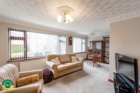 3 bedroom bungalow for sale, Russell Avenue, Harworth, Doncaster