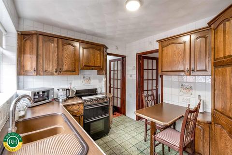 3 bedroom bungalow for sale, Russell Avenue, Harworth, Doncaster