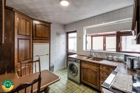 3 bedroom bungalow for sale, Russell Avenue, Harworth, Doncaster