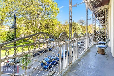 1 bedroom apartment to rent, Caledonia Place, Bristol, BS8