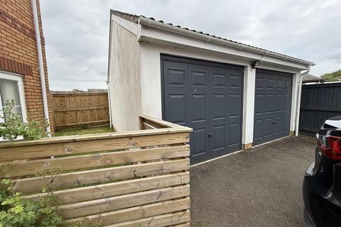 4 bedroom detached house for sale, Pant Bryn Isaf, Llwynhendy, Llanelli