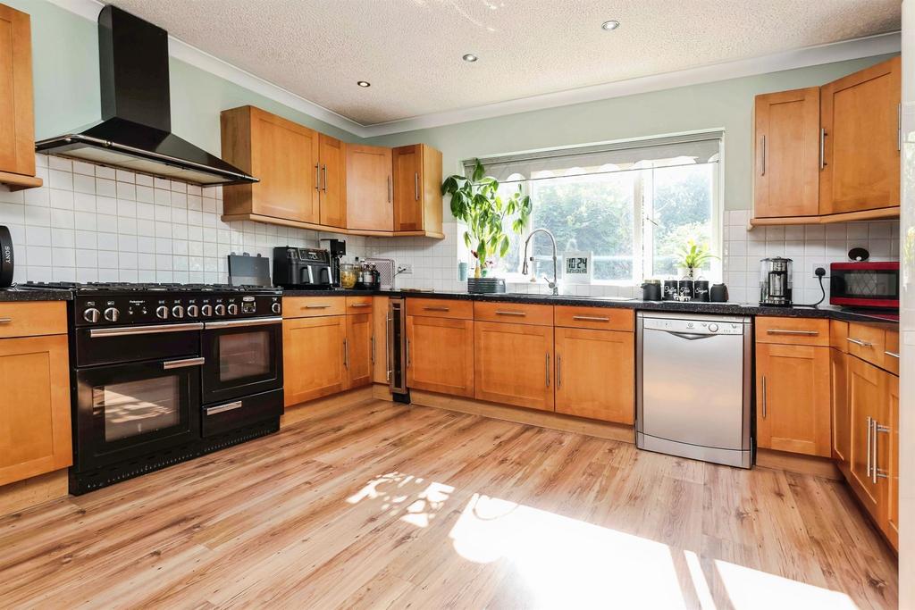 House in Solihull, West Midlands - View 2