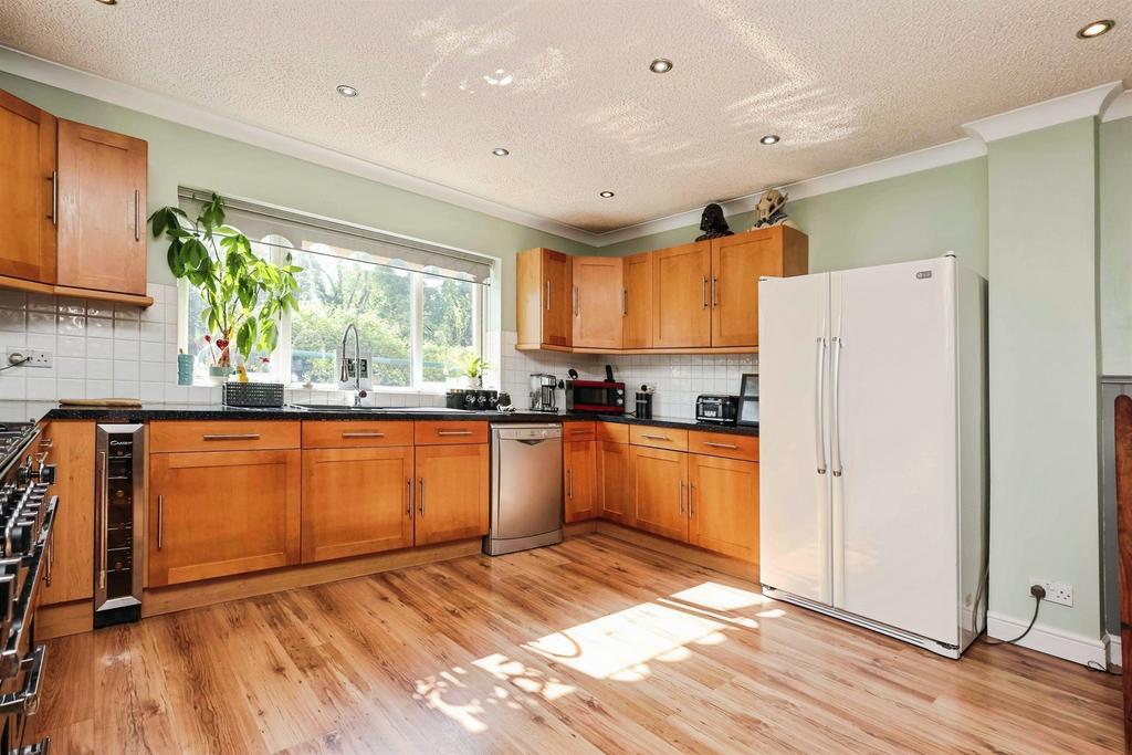 House in Solihull, West Midlands - View 3