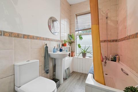 2 bedroom flat for sale, East Dulwich Grove, East Dulwich