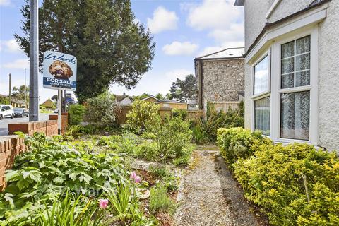 3 bedroom detached house for sale, Sandwich Road, Dover CT16