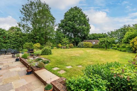 5 bedroom detached house for sale, Ganghill, Guildford, Surrey GU1.