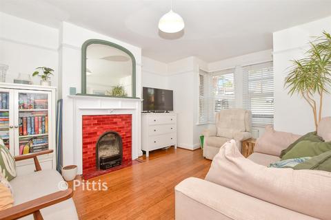 3 bedroom detached house for sale, Clatterford Road, Newport PO30